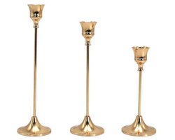 1 set (3 stuks) kegelvormige kandelaars van aluminiumlegering, retro-moderne decoratieve kandelaars, geschikt voor eettafels, schouwen, bruiloften en als housewarmingcadeau.