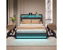 180 × 200 cm Linnen Bedframe met LED Verlichting en Opbergruimte – Hoofdbord met Open Vakken, USB & Type-C – Bed met Lades – Grijs