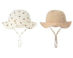 2 stuks Zonnehoedjes - Vakantie Zonnehoed Hydrofiel - Katoen - Beige / Zand / Ecru / Hartjes | 3 – 18 Maanden | Baby – Kind | UV Werend | Elastiek – Licht Uitrekbaar | Strandhoedje - Zomer Accessoire | Voor op het strand of onderweg! | DH Collection