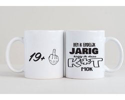 20 jaar 2 Mokken verjaardag + Ben ik eindelijk jarig krijg ik deze k*t mok - verjaardag - jarig - cadeau - grappig