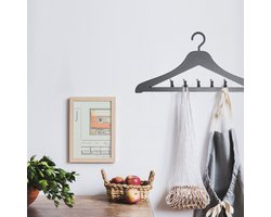 5 haaks platte wandkapstok zwarte kapstok voor op slaapkamer kinderkamer of in de hal / gang en keuken. In de vorm van kledinghanger 45,5cm breed. Eenvoudig tegen elke wand te schroeven.