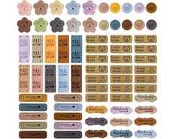 70 Pcs Handmade Labels voor Sewing - Handmade PU Leather Labels met Gaten - Embossing Labels voor DIY - Knitting - Crochet - Bags - Jeans - Hats (7 Stijlen)