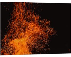 Acrylglas - Oranje Spetters van Vuurkorf - 100x75 cm Foto op Acrylglas (Met Ophangsysteem)