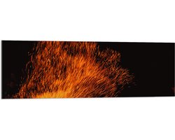 Acrylglas - Oranje Spetters van Vuurkorf - 120x40 cm Foto op Acrylglas (Wanddecoratie op Acrylaat)