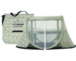 AeroMoov Campingbedje / Reisbedje met matras - voor baby én peuter - met bodemverhoger - Opgezet in 2s - Seashell Olive