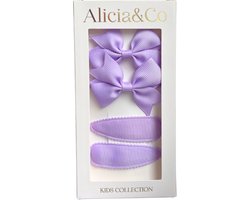 Alicia&Co - Classic Bow Set - Lovely Lilac - Set van 2 haarclips en 2 haarelastiekjes - cadeau - kraamcadeau - haarelastiekjes zonder metaal - haarspelden & clips - haarelastiekjes baby - haarelastiekjes kind - haarspeldjes kind - haarspeldjes baby