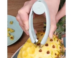 All4You - Fruitklem - Ananas - Schiller - V-vormig - Gadget - Keukengereedschap - Snijder - Geschikt voor Fruit - Blauw