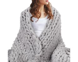 Allecto Plus - Chunky gebreide deken 127 x 152 cm - zachte sprei - schattige rope knoop - gehaakte sprei - comfortabel en ademend - chenille deken voor bank en bed - lichtgrijs - gezellige woonaccessoire