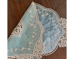 Allecto Plus - Ovale placemats met retro Frans design en fluwelen kant - Set van 2 - Blauw - 55 x 35 cm