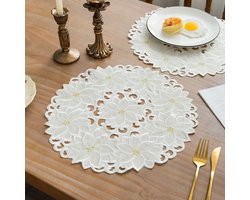 Allecto plus - Ronde kanten doilies met geborduurde bloemen | Decoratieve tafelmat voor keuken en eettafel | Wasbaar | Kerst en bruiloft decoratie | Sneeuwwit.