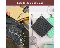Allecto Plus - Set van 4 Siliconen Pannen Onderzetters 18 x 18 cm - Antislip Hittebestendige Onderzetters - Vaatwasmachinebestendige Onderleggers voor Warme Potten en Pannen (Zwart)