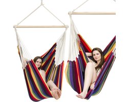 AMANKA XXL Hangstoel voor 2 Personen – 185 x 130 cm – max. 150 kg – 320 g/m² Katoen – met Houten Stang – 360° Draaibaar – Regenboog Strepen