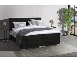 Anno 1588 - Elektrische Boxspring LUXA - Pocketvering - Luxe Topper - Zwart Lederlook - Boxspring 140x200 - Inclusief Montage + Dekbed en Kussens