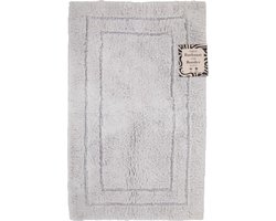 Antislip Badmat - Luxe Badmat - Douche Mat - Absorberende Mat - Toilet Mat - Rechthoekige Antislip Mat - Luxe En Royale Badmat - Gemaakt Van Microvezel - Grijs - 50x70 cm