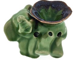 Aromabrander – Aromaverdamper – Handgemaakt – Keramiek - Aroma diffuser – Olieverdamper - Aromadamper theelicht –– Olifant liggend groen