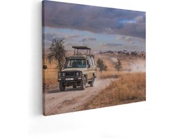 Artaza Canvas Schilderij Safari Auto in de Savanne - 100x80 cm - Groot - Wanddecoratie Woonkamer - Schilderijen - Muurdecoratie