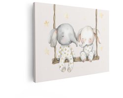 Artaza Canvas Schilderij Twee Schattige Olifantjes in Pyjama Zitten Samen op een Schommel - 120x90 cm - Groot - Wanddecoratie Woonkamer - Schilderijen - Muurdecoratie