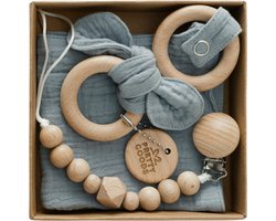 Baby Cadeau – Kraamcadeau Unisex – 3-delige Geschenkset met Bijtring, Speenkoord & Knuffeldoekje – Babyshower / Gender Reveal - Blauw