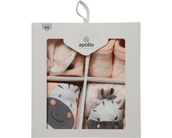 Baby geschenkset zebra - kraamcadeau 4 delig - pasgeboren meisje kado - newborn sokjes / slabbetje / mutsje / knuffeldoekje roze zebra