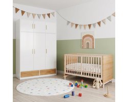 Babykamer Meubelset Met Kledingkast En Ledikant 120x50x180 cm En 70x140x87 cm - 3 Deurs - Met Opzetkast En Lades - Kinderen - Houtlook - Natural - Zonder Matras