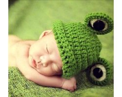 Babymuts Kikker Newborn Fotoshoot - LeuksteWinkeltje