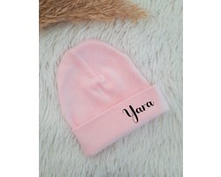 Babymutsje met naam | Roze | van LTM baby | Newborn | Baby | Gepersonaliseerd | Zwanger | Kraamcadeau