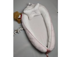 Babynestje set – Inclusief kussen – omkeerbaar - Comfortabel en ademend – Wit met roze sterren print