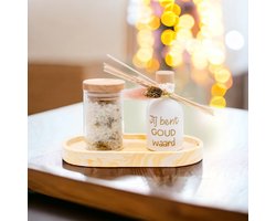 Badzout, flesje met geurstokjes en gemarmerd gouden schoteltje - Dankjewel Juf | Leerkracht | Cadeau | Origineel | Einde schooljaar | Geschenkbox | Geschenkset | Duurzaam | Afscheidscadeau | Droogbloemen | Bedanking
