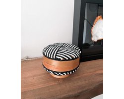 Bamboe box offerdoos zwart | Balinees offermandje| Opbergbox kralenmand | Bali Bamboe decoratie | Zwarte opbergbox kralen | Interieurdecoratie