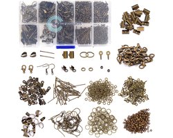 BeautyBeads Opbergdoos met + 500 messing onderdelen, 10 verschillende type onderdelen – sluitingen, haken, ringen voor armbanden, halskettingen, oorbellen en enkelkettinkjes – Messing