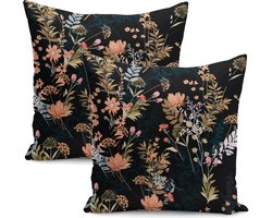 Bedrukt Kussenhoesje Flora - Velvet Kussenhoes set van 2 - 45x45 cm - Bloemen op zwart- Aan beide zijdig bedrukt