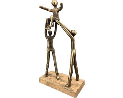 beeld happy familie gemaakt van aluminium en hout - koper/ brons kleur - 23x8x25 cm