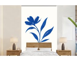Behang - Fotobehang Bloem - Blaadjes - Minimalistisch - Blauw - Breedte 200 cm x hoogte 300 cm