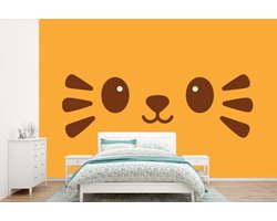 Behang - Fotobehang Kat - Simplistisch - Oranje - Vrolijk - Breedte 360 cm x hoogte 240 cm
