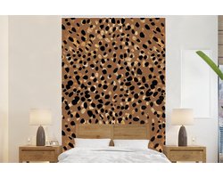 Behang - Fotobehang Luipaard - Dierenprint - Bruin - Goud - Breedte 160 cm x hoogte 240 cm