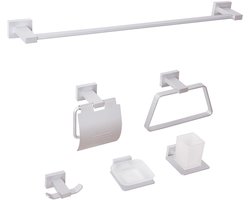 BELIANI RIOHACHA - 6-delige badkamer hardware set - Zilver - Aluminium