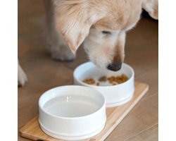 BeOneBreed Ceramic & Bamboo Bowl Duo - 2 Keramische Drink- & Voerbakken met bamboe standaard - Wit - Small of Medium - Medium