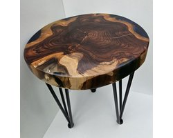 Bijzettafel van teak hout en ingegoten zeedieren zwemmend in de oceaan en op het strand in Epoxy giethars - Ø39x46cm - Meubels - Bijzettafel
