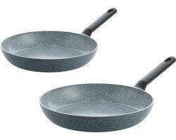 BK Blue Label Granite keramische antiaanbak koekenpannenset 2-delig - 20/24cm - PFAS-vrij - Inductie pannenset - Ovenbestendig tot 160°C - Vaatwasserbestendig - Snelle opwarming – Koudgrepen – Zonder deksel - Blauw