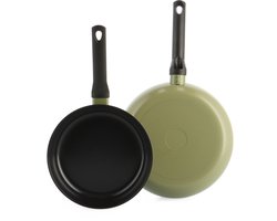 BK Enjoy Koekenpannenset 2-delig - PFAS-vrije antikleeflaag - Pannenset inductie - Keramische pan - Ovenbestendig tot 160°C - Koudgrepen - Olijfgroen