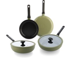 BK Enjoy Pannenset 4-delig - 24/28cm - 3.4/4.2L - PFAS-vrije antikleeflaag - Pannenset inductie - Keramische pan - Ovenbestendig tot 160°C - Koudgrepen - Met glazen deksel - Olijfgroen
