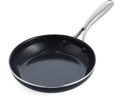 BK Magma Aluminium koekenpan Ø 20cm - PFAS-vrij – Inductie – Ovenbestendig tot 250°C – Vaatwasserbestendig – Zwart - Snelle Opwarming – RVS Handgrepen