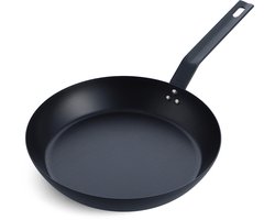 BK Solid Steel BBQ koekenpan 28cm - plaatstaal - carbon staal - Gietijzer handgreep - ovengeschikt tot 230°C - barbecue - handwas - BBQ set