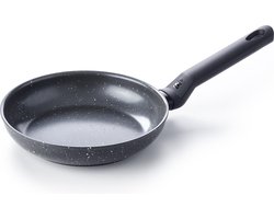 BK Universe Keramische Koekenpan zonder deksel Ø20cm– PFAS-vrij – Inductie Koekenpan – Inductie Pannenset – Ovenbestendig tot 160°C – Vaatwasserbestendig – Snelle opwarming – Koudgrepen – Zwart