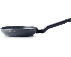 BK Universe Keramische Koekenpan zonder deksel Ø28cm– PFAS-vrij – Inductie Koekenpan – Inductie Pannenset – Ovenbestendig tot 160°C – Vaatwasserbestendig – Snelle opwarming – Koudgrepen – Zwart