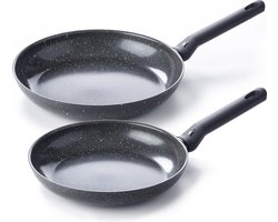 BK Universe Koekenpannenset 2-delig - 24/28cm -PFAS-vrije antikleeflaag - Pannenset inductie - Keramische pan - Koudgrepen pan - Ovenbestendig tot 160 graden - Vaatwasserbestendig - Zwart/Graniet