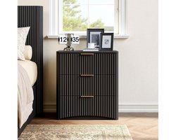 BLACKCOLORS Klassiek nachtkastje met 3 ruime lades – Uniek geribbeld design, hoogwaardige metalen handgrepen en geruisloze geleiders – Stabiel onderstel – Zwart