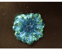 Bloem met pailletten turqoise