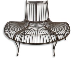 Boombank van half rond smeedijzer in bruin – decoratieve tuinbank rond boom – vintage metalen zitbank voor buiten in klassieke stijl