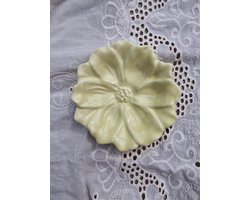 Bordje Cosmea - Geel - Yellow - Bloom - Bloemenbordje - Bloemen Schaaltje - Sieraden Schaaltje - Petit Four Bordje - Theezakjes Schaaltje - Flower